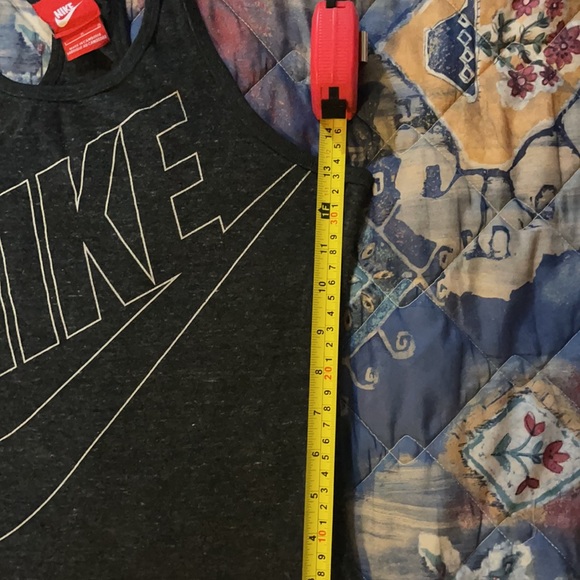 Nike tank - Picture 6 of 6